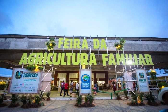 Vice Prefeito Paulo do gás representa Camacã na Feira Baiana da Agricultura Familiar e Economia